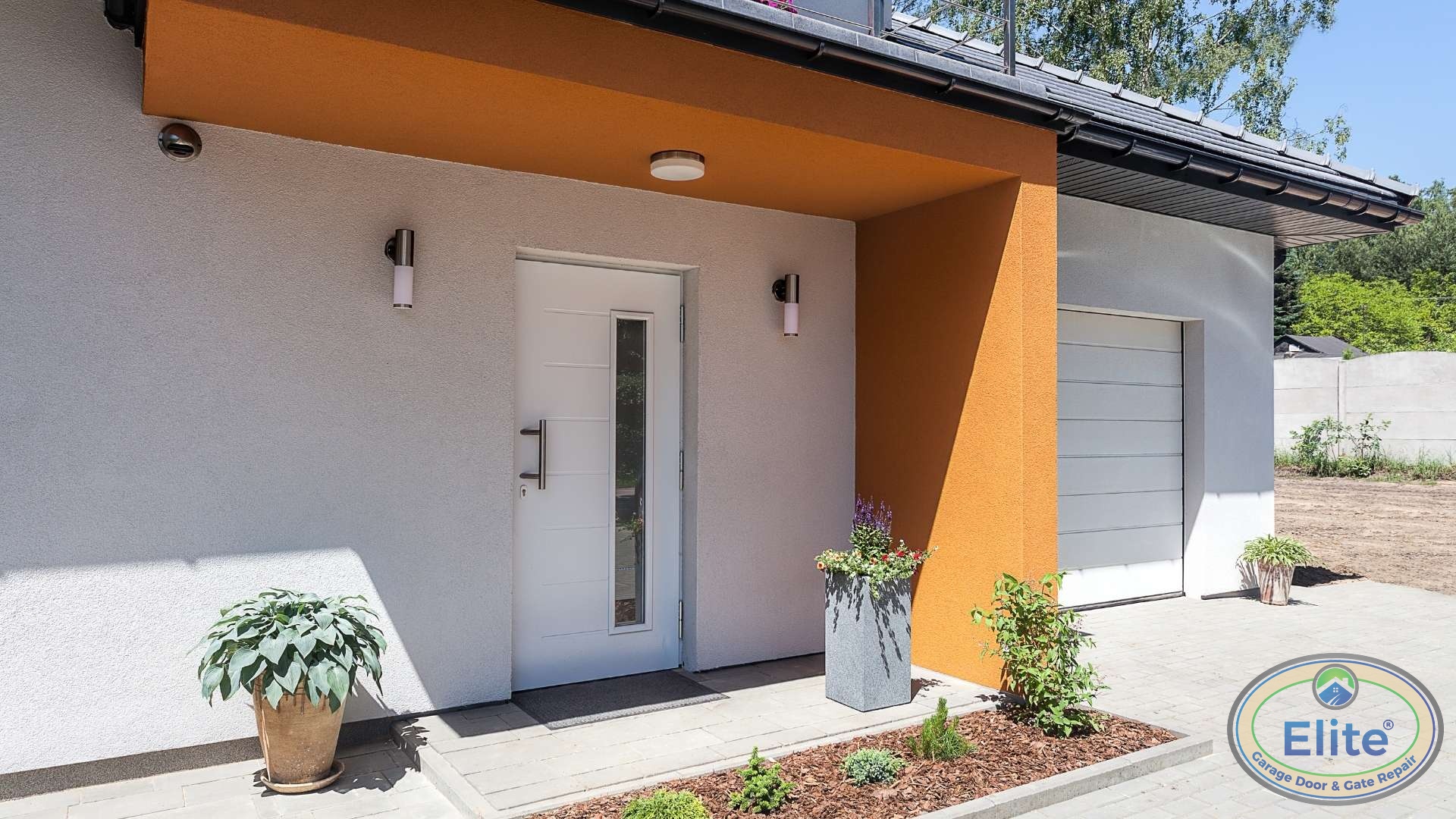 Automatic Power Transition During Outages - Key Features of Battery Backup Garage Door Openers