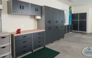 Common Garage Door Issues in Lynnwood's Rainy Climate