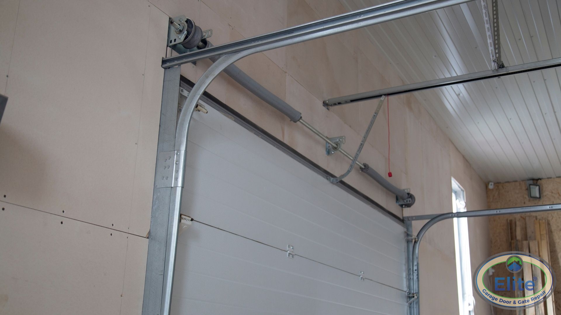 Step-by-Step: Using Your Emergency Release Cord - Preparing Your Garage for a Snohomish County Power Outage