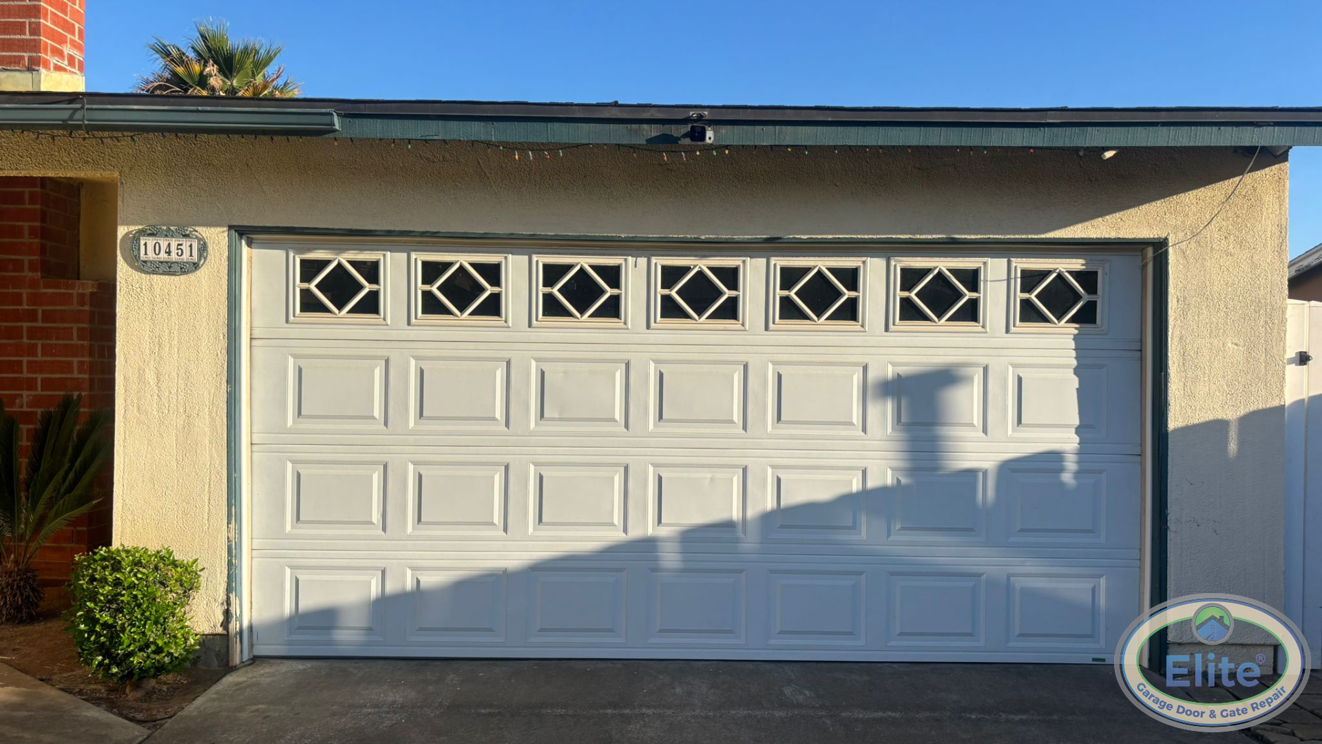 What Are Garage Door Window Inserts? - A Guide to Garage Door Window Inserts and Privacy