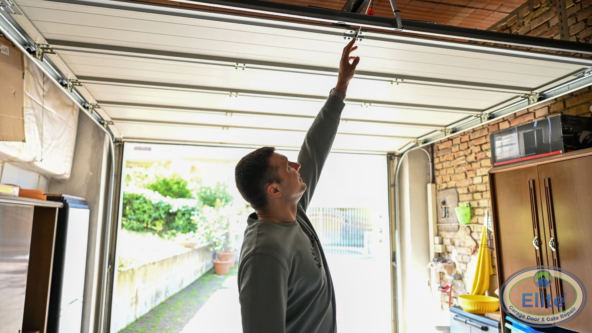 What Are the Hidden Costs of DIY Garage Door Installation? - Why Professional Installation Outperforms DIY Kits
