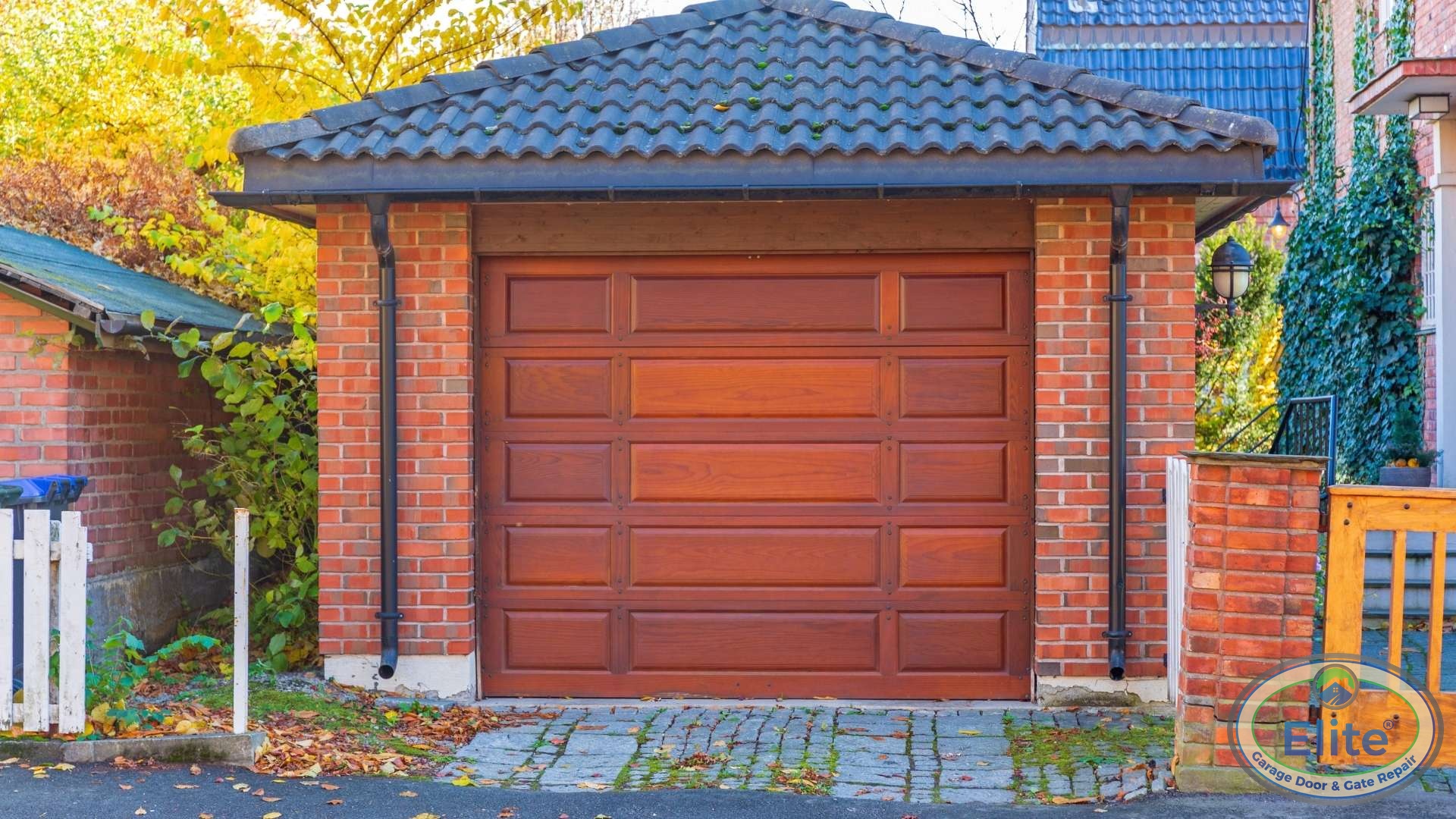 What Does Your Current Garage Door Color Say? - What Your Garage Door Color Says About Your Home's Style