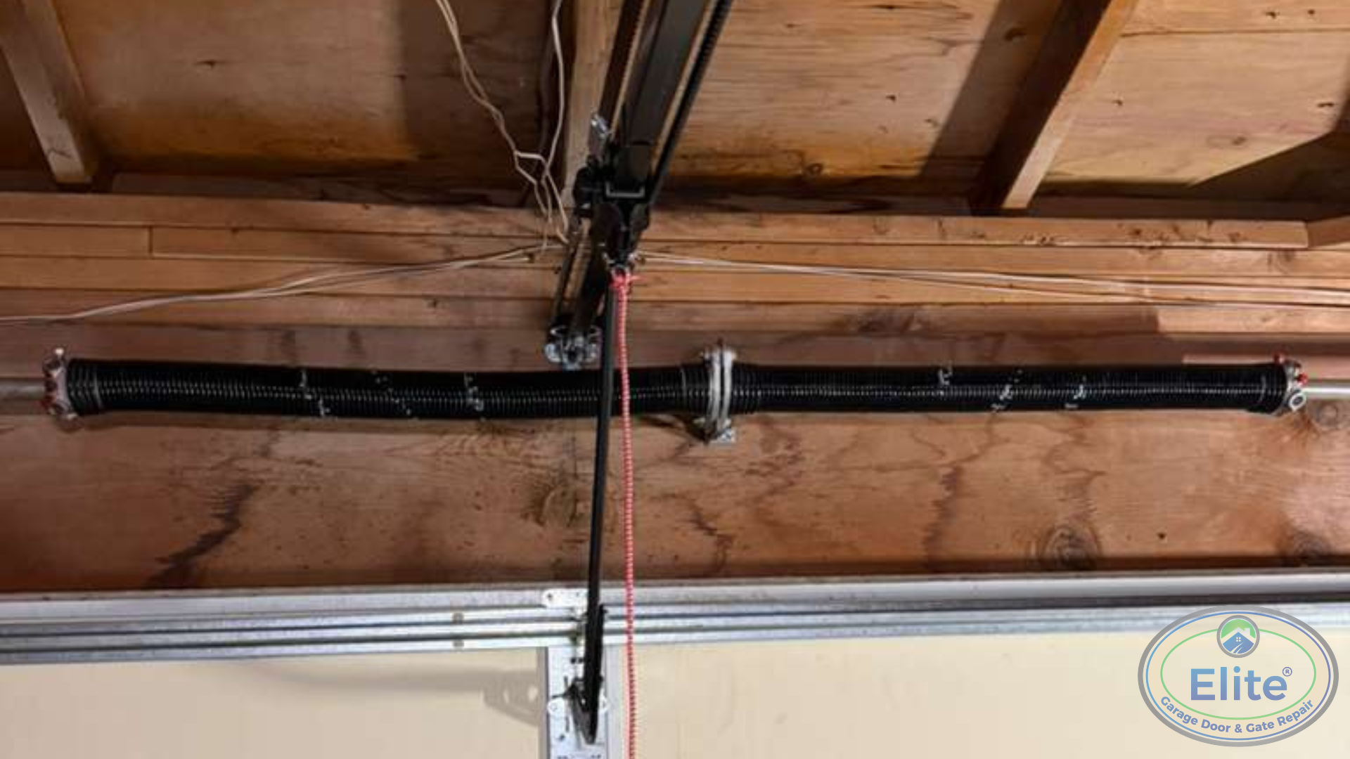 What Factors Affect Garage Door Installation Cost? - How Much Does a New Garage Door Installation Cost in Lynnwood?